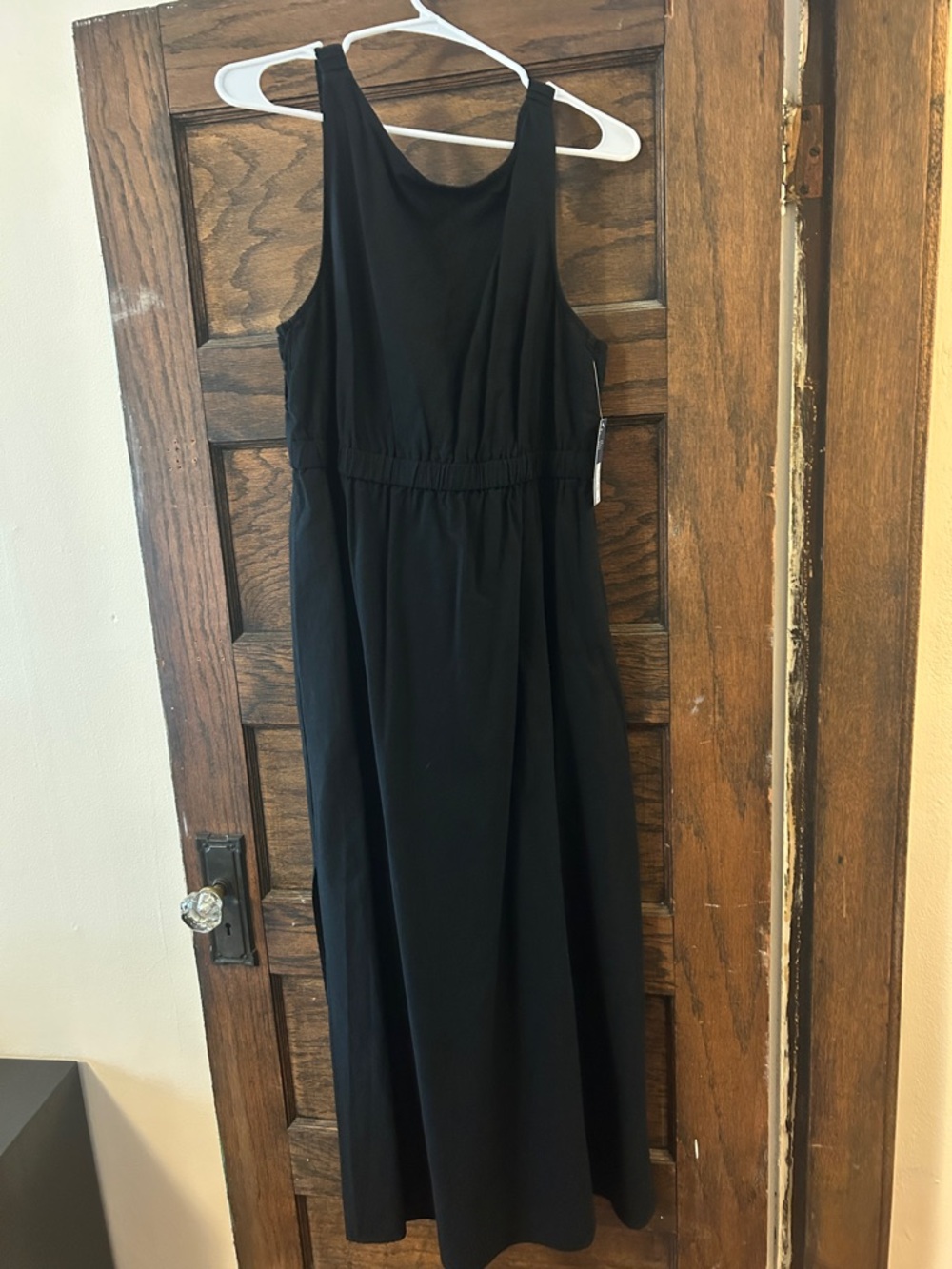 Black Sleeveless Maxi Dress -